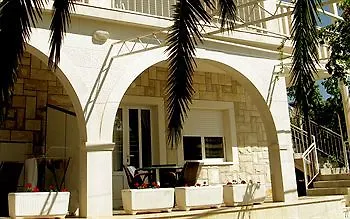 Villa Pape Traù