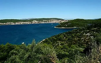 Villa Pape Trogir 0*,  Kroatië