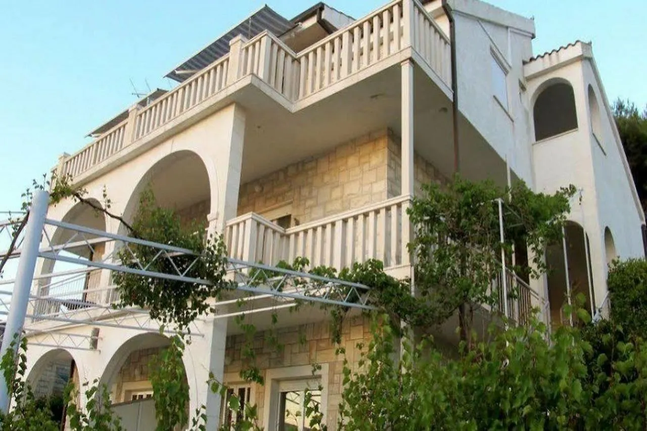 Villa Pape Trogir